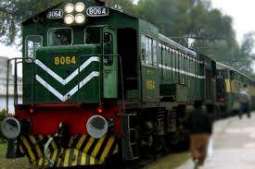 پاکستان ریلوے ءِ مال بروکیں گاڑی آنی آمدنی ءَ شش ماہاں گیشی بوتگ