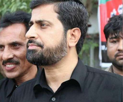 Irked at Fayyaz Ul Hassan Chohan’s offensive remarks, journalists boycott his media talk