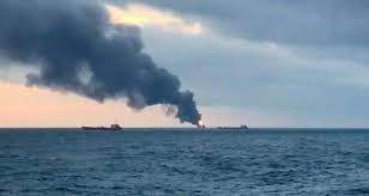 ارتفاع عدد ضحايا حريق سفينتين بمضيق كيرتش إلى 10 أشخاص وإنقاذ 14 شخصاً– الأسطول الروسي