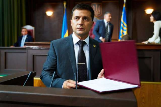 Ukrainian Comedian Zelenskiy Submits Documents to Register As Presidential Candidate