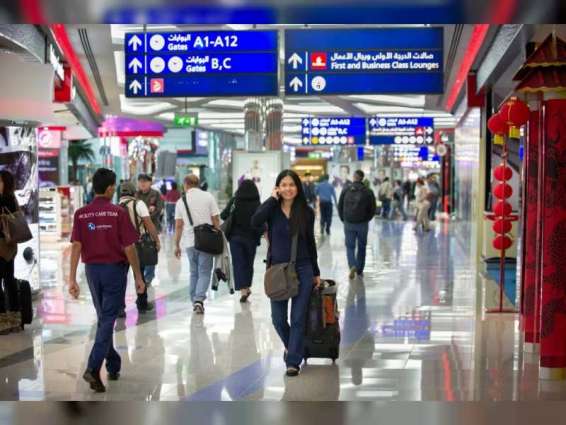 " دبي الدولي " يحتفظ بصدارة أكبر مطارات العالم بأعداد المسافرين