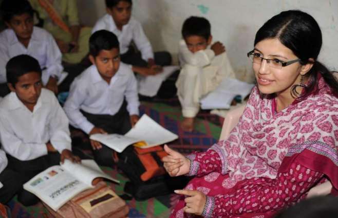 Govt prepares new policy to facilitate female teachers