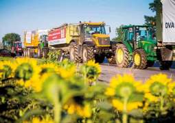 Slovak Farmers Drive Tractors to Bratislava in Anti-Graft Protest