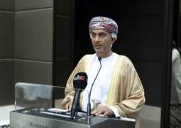 وزير الاقتصاد: العلاقات الإماراتية العمانية راسخة ونتطلع لشراكة مثمرة ومستدامة