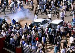 Sudanese Police Fire Tear Gas at Protesters in Omdurman
