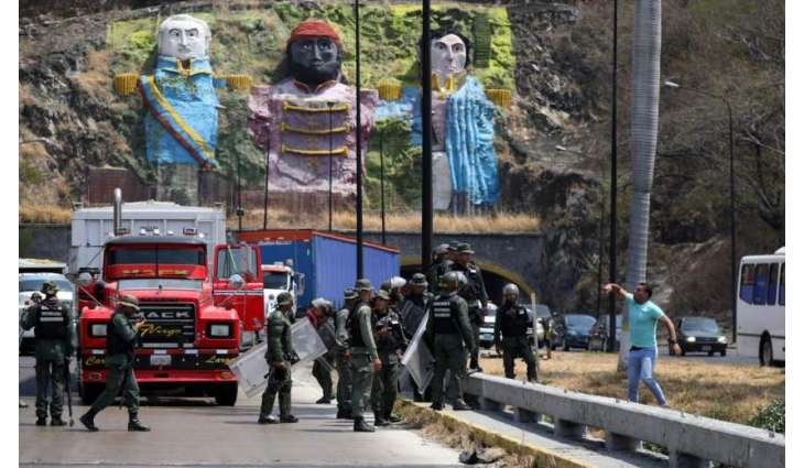 Bus With Venezuelan Opposition Lawmakers Stoned on Way to Colombian Border - Parliament