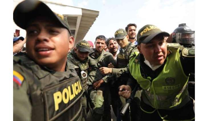 Over 320 Venezuelan Servicemen Defected to Colombia - Colombian Official