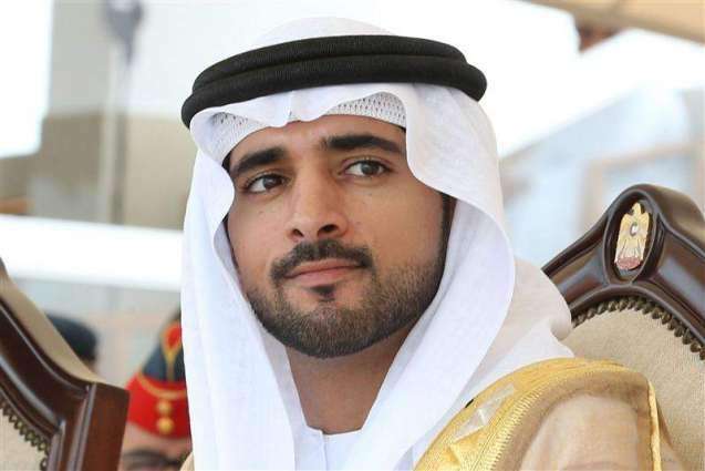 Hamdan bin Mohammed visits Dubai International Boat Show