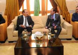 سفير خادم الحرمين الشريفين لدى تونس يستقبل وفدًا من جامعة الطائف