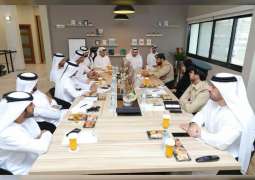 وفد من وزارة الداخلية يطلع على خطط مركز استشراف المستقبل بشرطة دبي