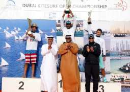 أحمد بن حمدان يتوج الفائزين في بطولة دبي للكايت سيرف