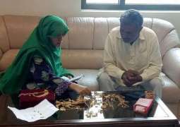 CAA worker sets example by returning jewellery worth Rs4mn to owner