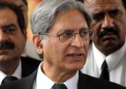 Aitzaz Ahsan turns down rumours of leaving PPP