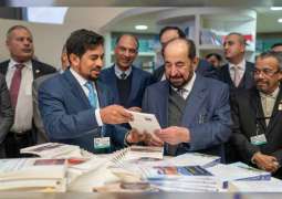 سلطان القاسمي يزور جناح إمارة الشارقة المشارك في معرض باريس الدولي للكتاب في دورته الـ 39