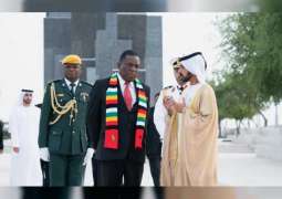 خليفة بن طحنون يستقبل الرئيس الزيمبابوي في واحة الكرامة