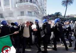 Weekend Rallies in Belgrade Leave 6 Police Officers Injured, 18 People Detained - Police