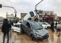 الشرطة الإيرانية تغلق طرقا بمحاذاة الأنهار لمدة 72 ساعة لاحتمال وقوع فيضانات بالعاصمة