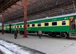 Non-stop luxurious Jinnah Express train launched