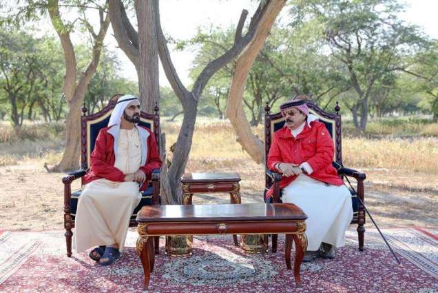Mohammed bin Rashid meets with King of Bahrain, underlines agreement of UAE and Bahrain on key issues