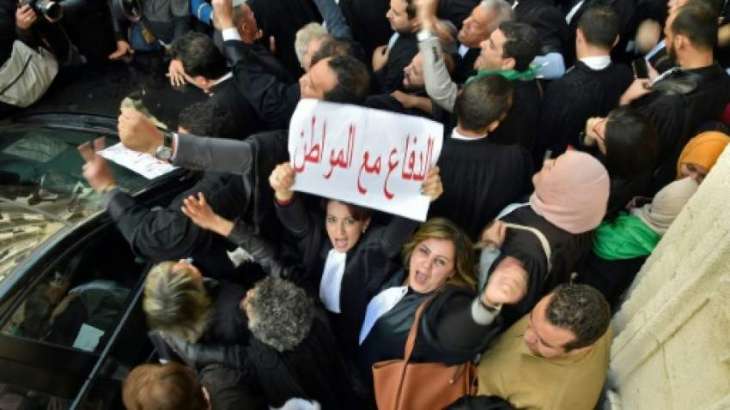 تجدد المظاهرات الطلابية الحاشدة بالجزائر احتجاجا على ترشح الرئيس بوتفليقة لولاية خامسة