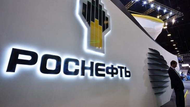 Rosneft CEO Briefly Talked to Venezuelan Ambassador to Russia at Mass in Chavez's Memory