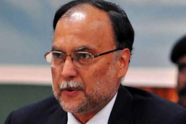 Modi did not even bother to receive call of nuclear power's PM, criticizes Ahsan Iqbal
