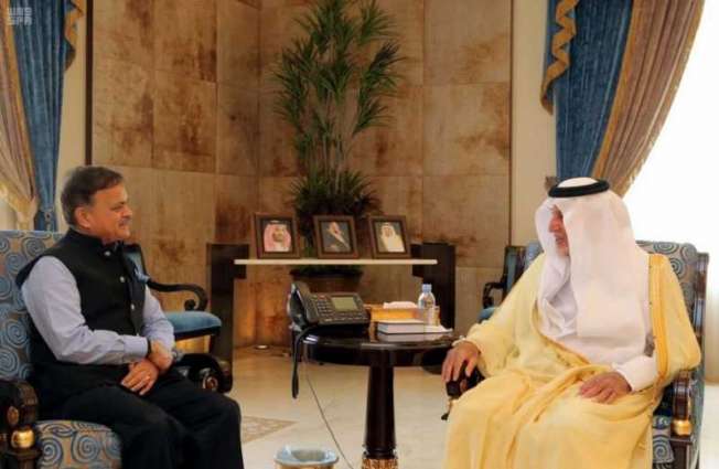 الأمير خالد الفيصل يستقبل سفير الهند لدى المملكة