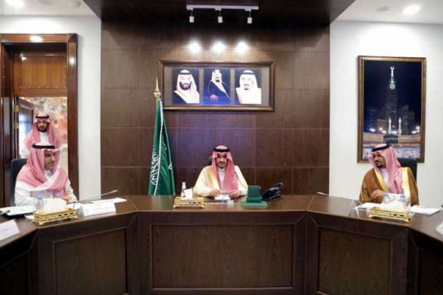 نائب أمير مكة المكرمة يستعرض خطوات إنشاء مركز البيانات لإمارة المنطقة