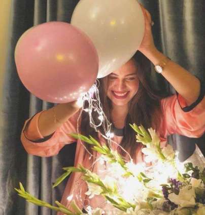 Actress Zara Noor Abbas celebrates birthday with friends and family