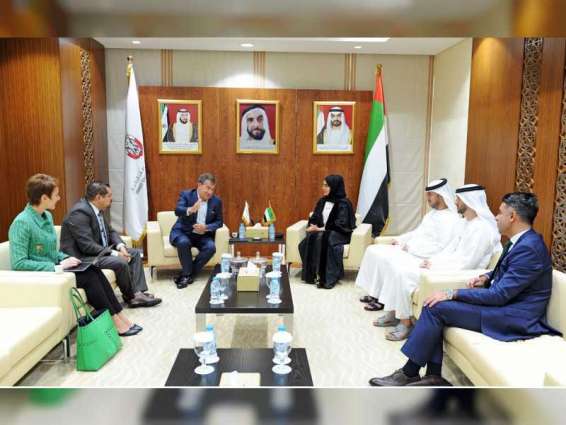 حكومة أبوظبي تعزز خدماتها الرقمية لسكان الإمارة بالتعاون مع "في إم وير"