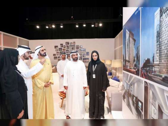 محمد بن راشد يطلع على تصميم المبنى الجديد لجمعية الصحفيين الإماراتية
