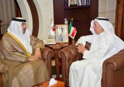 سفير الدولة في الكويت يلتقي محافظ محافظة مبارك الكبير