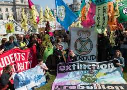 Environmental Activists Block Central London in Climate 'Rebellion' Protests - Organizers