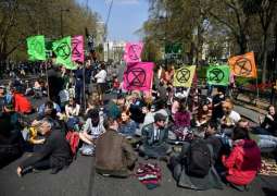 Metropolitan Police Say Detained Over 100 Protesters During Environmental Rally in London