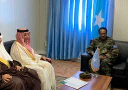 خادم الحرمين الشريفين يبعث رسالة خطية للرئيس الصومالي