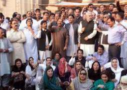 PML-N MPAs protest against inflation