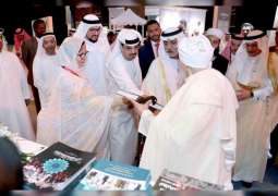 نهيان بن مبارك يفتتح مهرجان منظمة التعاون الإسلامي في أبوظبي