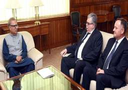 السفير الروسي يجري لقاءا وداعيا مع الرئيس الباكستاني