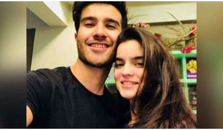 Feroze Khan, wife Alizeh expecting their first baby