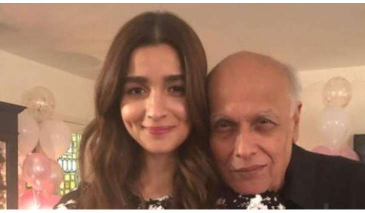 Alia Bhatt on working with dad Mahesh in Sadak 2:  It will never be easy as I don't know him as a director, I know him as a dad'