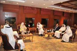 وزير العمل والشؤون الاجتماعية يلتقي وزيرة الدولة الكويتية للشؤون الاقتصادية