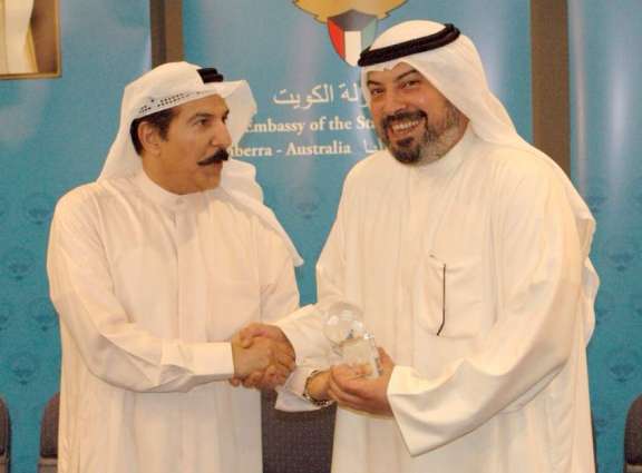 Governor of Kuwait city receives UAE Ambassador