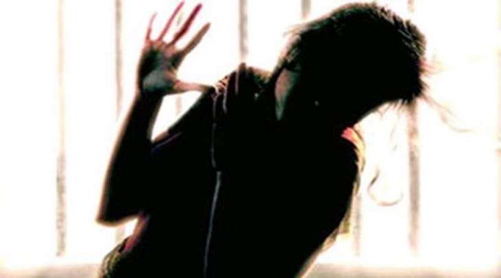 السجن 15 عاما لموٴظف باکستاني بتھمة التحرش الجنسي بالطفلة عمرھا 13 عاما في دبي