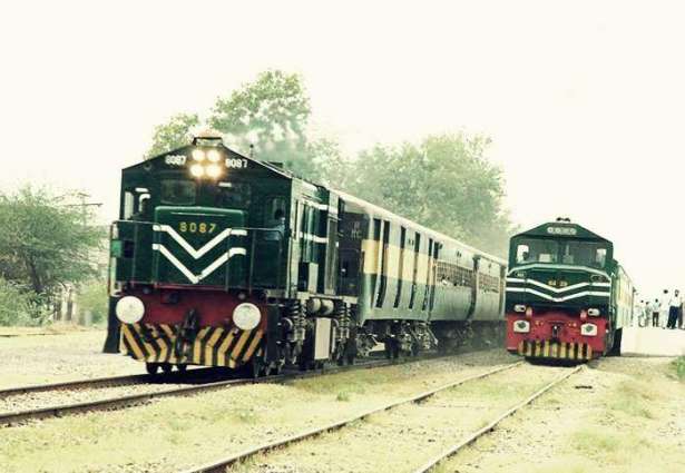 Three Pakistan Railways officers suspended for negligence in train derailment