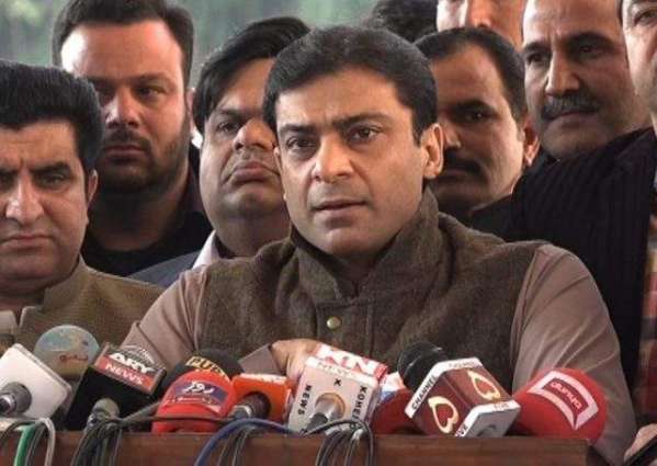 Hamza lashes out at NAB after raid on his house