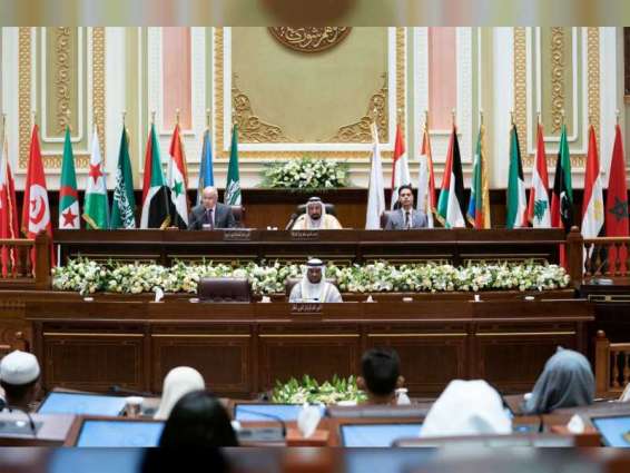حاكم الشارقة يشهد الجلسة الافتتاحية للبرلمان العربي للطفل