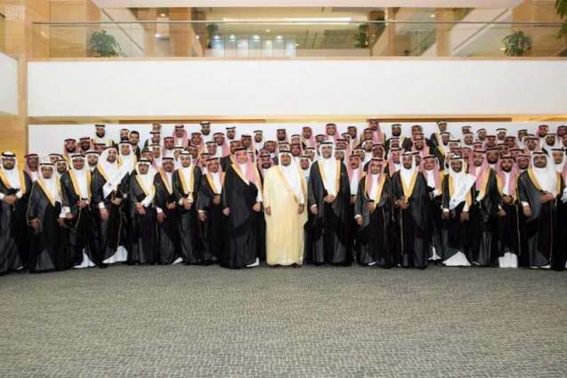 نائب أمير منطقة الرياض يرعى حفل تخريج طلاب الجامعة الإلكترونية