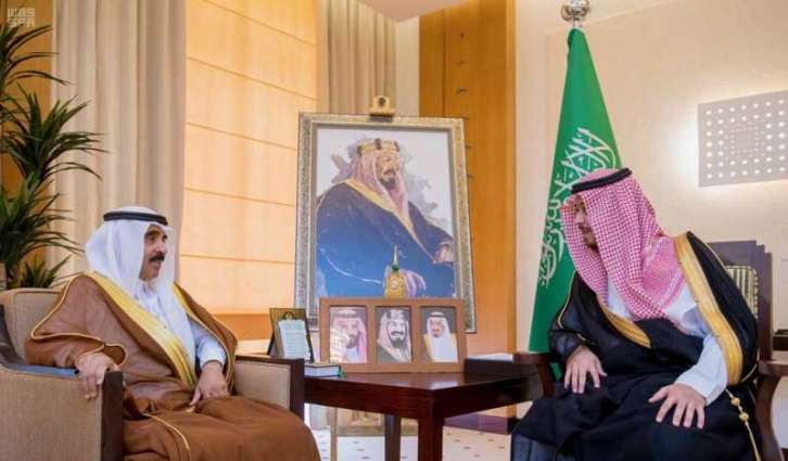 نائب أمير القصيم يستقبل محافظ الرس حسين العساف