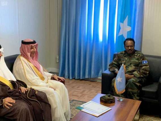 خادم الحرمين الشريفين يبعث رسالة خطية للرئيس الصومالي