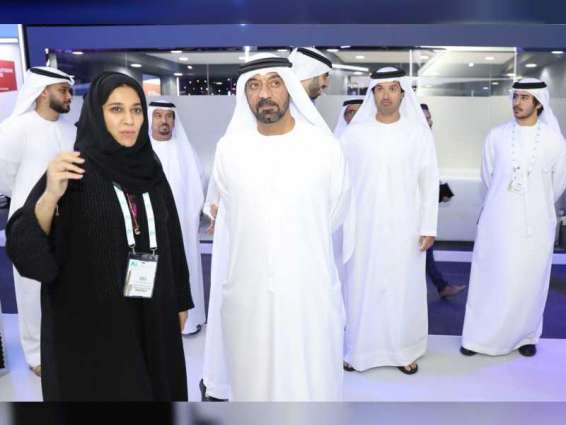 أحمد بن سعيد يفتتح الدورة الأولى لـ "قمة عالم الذكاء الاصطناعي" في دبي